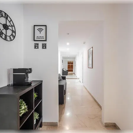 Πανσιόν Made In Bo -